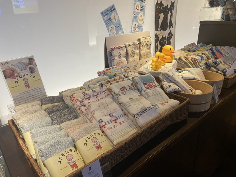 商品販売(フロント横通路)(1)