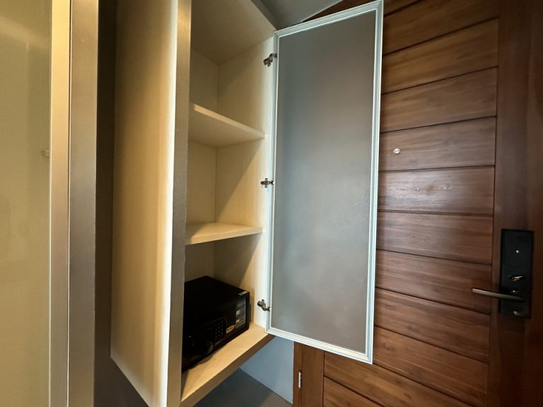 クローゼット内側(1)