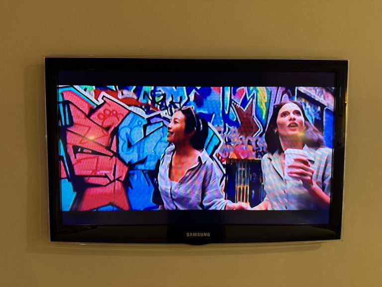 テレビ