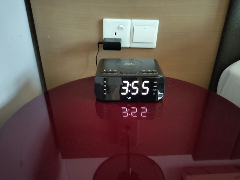 ベッドデスク (2)