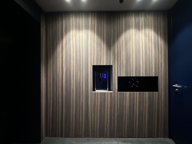 客室階 エレベーター前