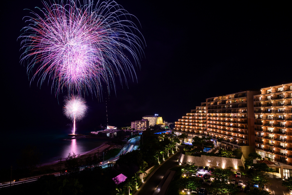 Kafuu Resort Fuchaku CONDO・HOTEL Firework