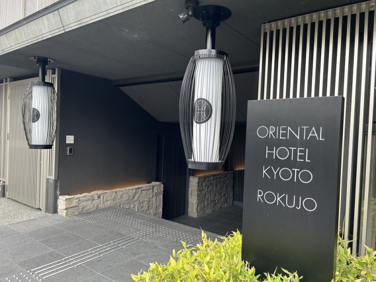 エントランス外観_昼間