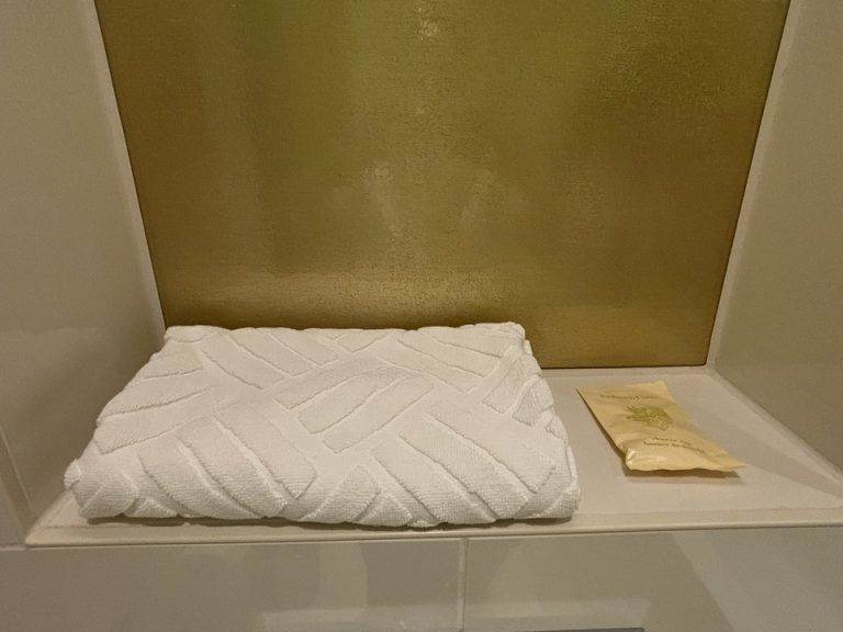 アメニティー シャワーキャップのみ フロントに連絡すれば他にも貰える