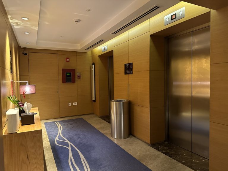 エレベーターホール客室階