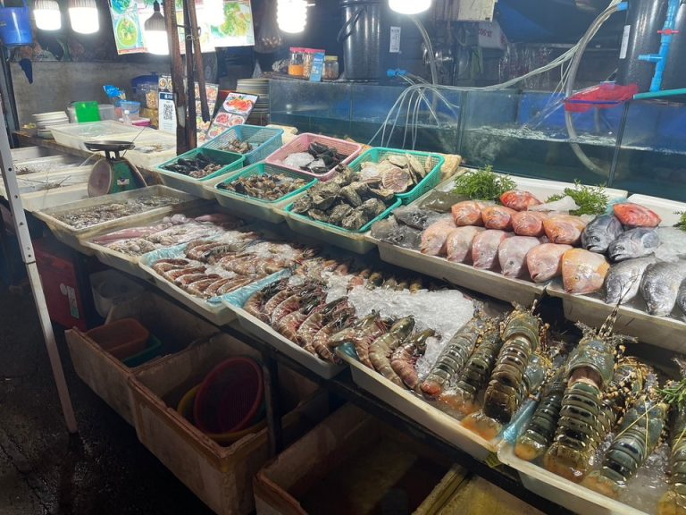 ナイトマーケット