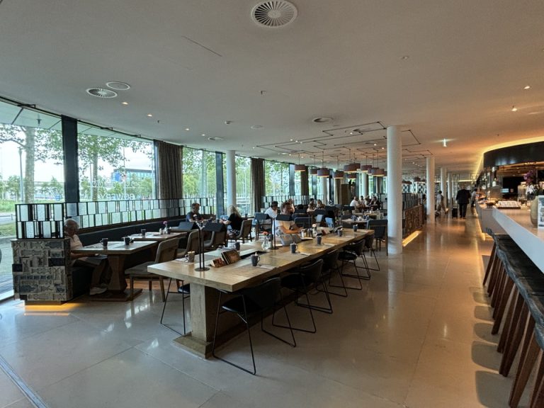 レストラン朝食会場 2