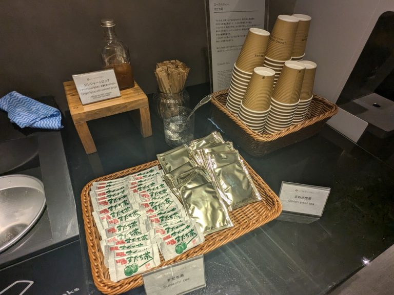 温泉ラウンジのドリンクコーナー(1)