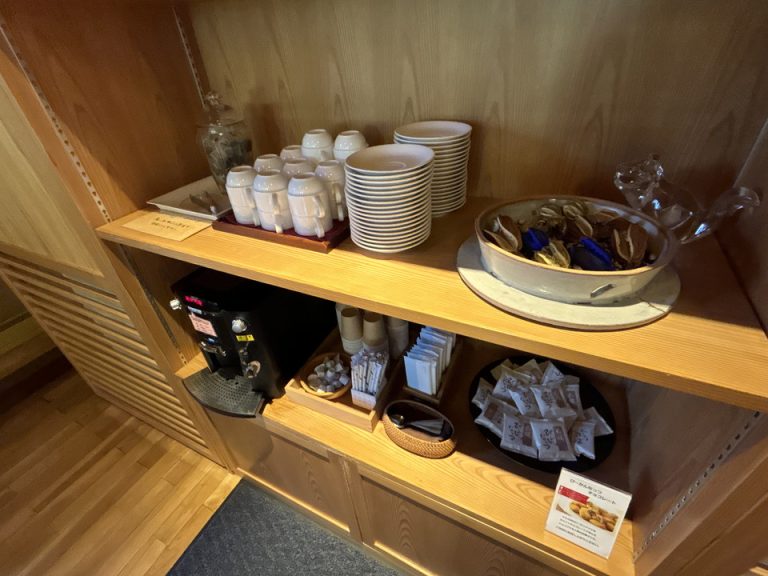 ことりさろんお茶サービス