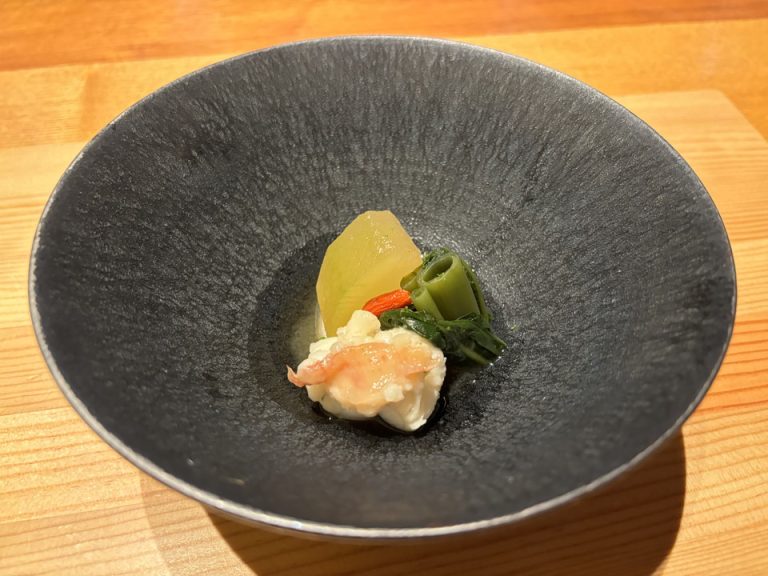 地場産冬瓜と伊勢エビの炊き合わせ2