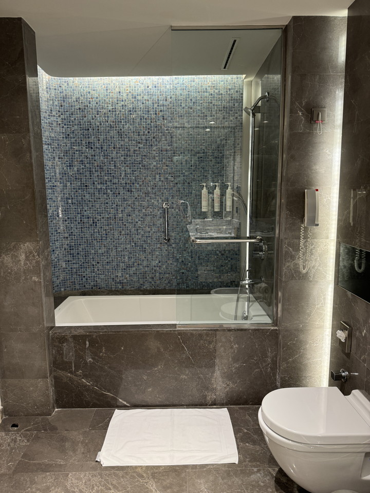 バスタブ・シャワー