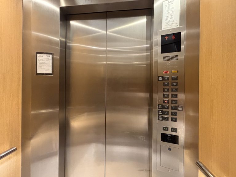 エレベーター階数ボタン①