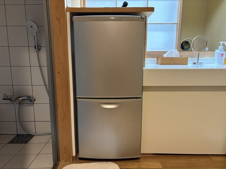 冷蔵庫閉じた状態3