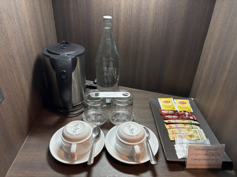 ミニバー・カフェコーナー①