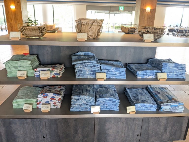 フロント横にキッズ浴衣と大きいサイズの浴衣