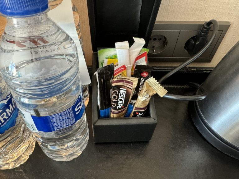 ミニバー・カフェコーナー