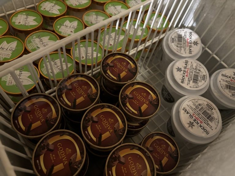 ことりさろん2アイス食べ放題