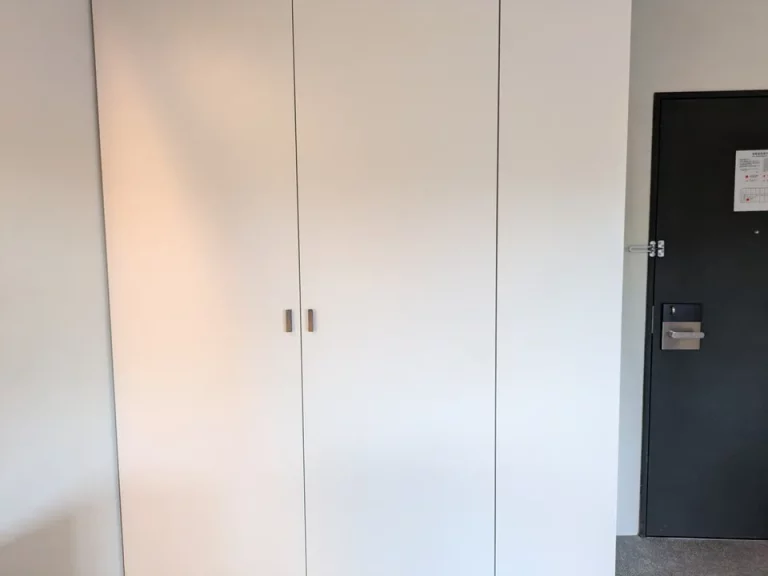 大きなクローゼット