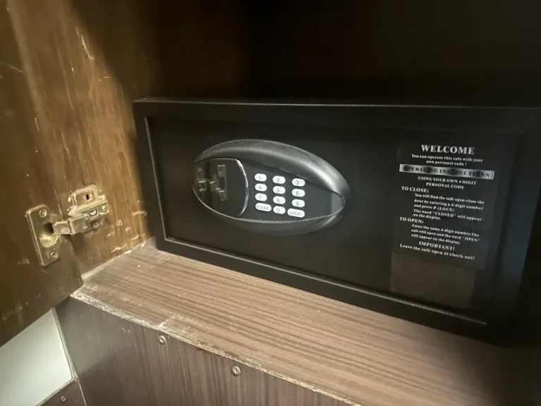 セーフティボックス(閉じた状態)