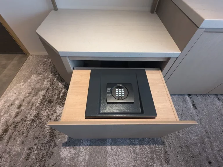 セーフティボックス閉じた状態