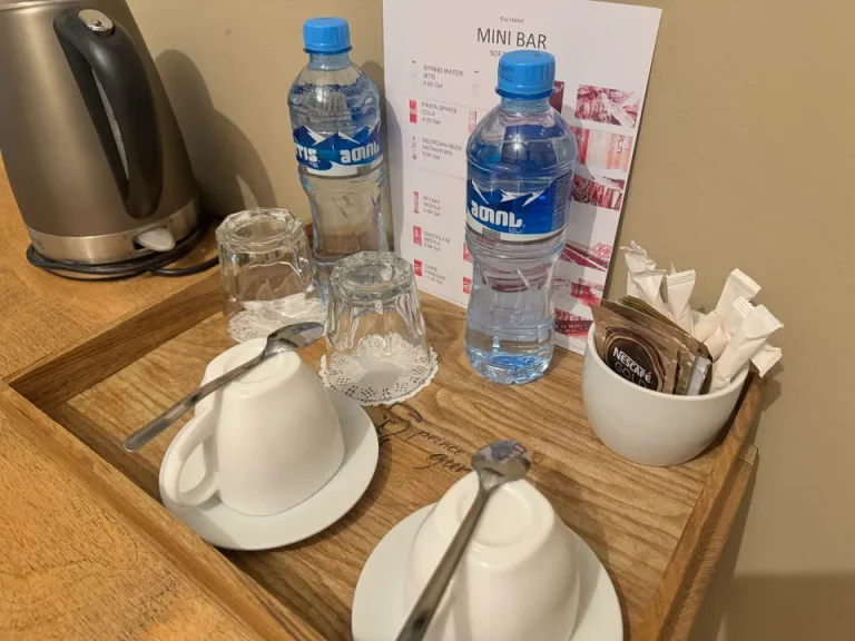 グラス・カップ