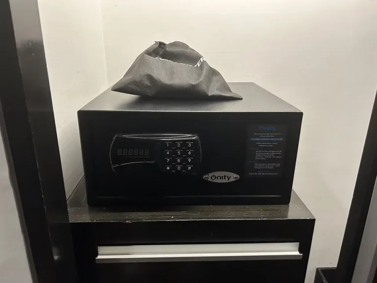 セーフティーボックス(閉じた状態)