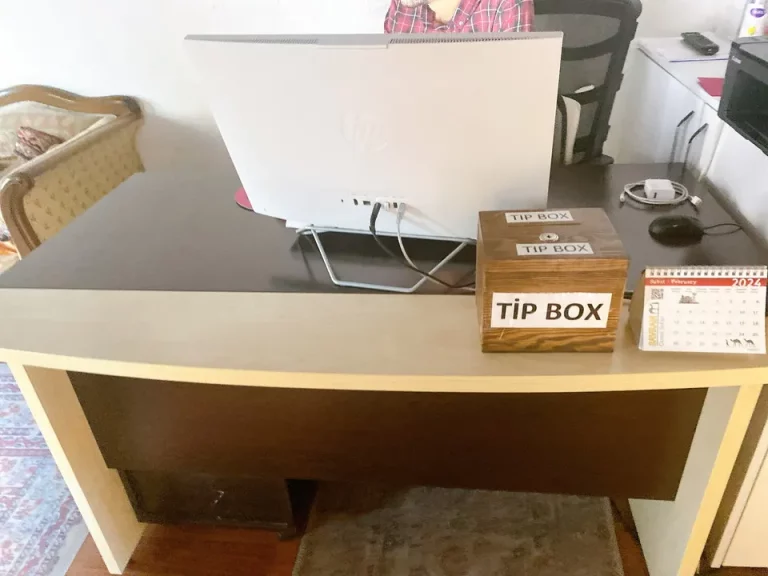 フロントデスク