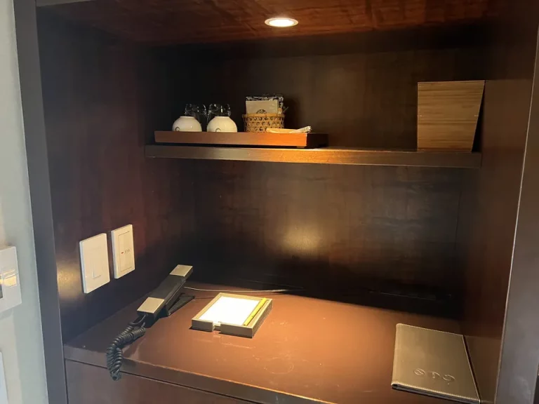 ミニバーカフェコーナー