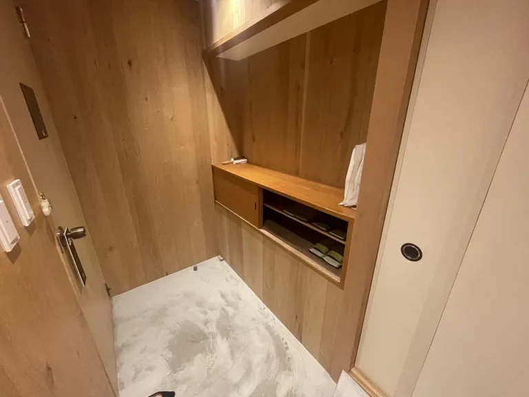 客室玄関(1)