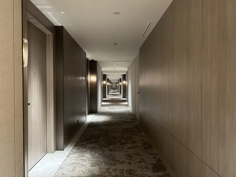 客室階廊下全体