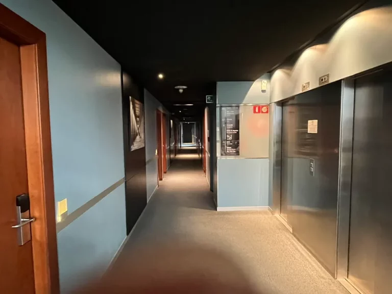 客室階廊下全体