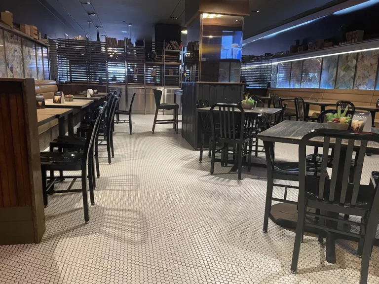 朝食会場_客席全体(2)