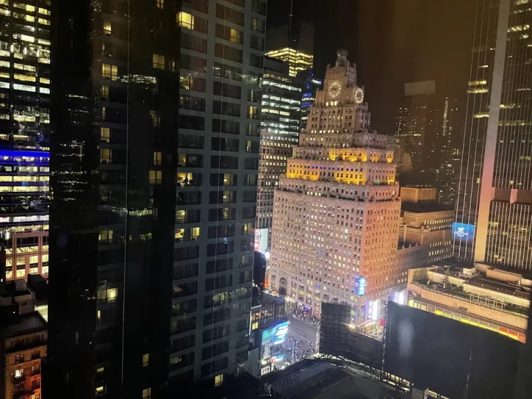 部屋からの眺望_夜