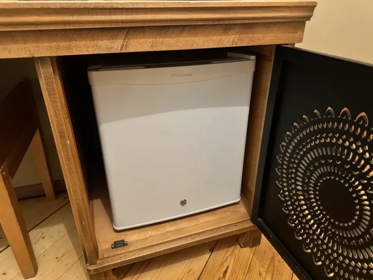 冷蔵庫(閉じた状態 )(2)