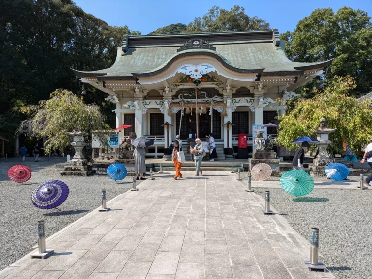 車で5分弱のところにある武雄神社