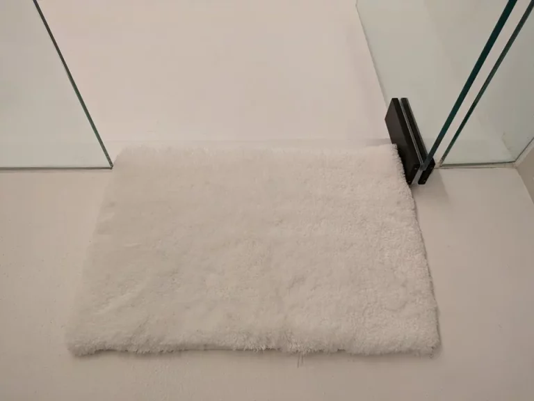ふわふわのバスマット
