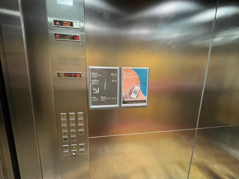 エレベーター階数ボタン