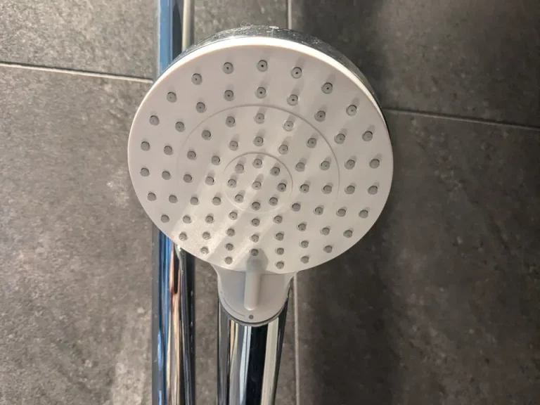 ハンドシャワーは2段階切替えあり