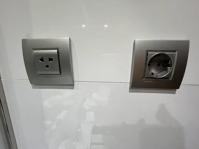 洗面所コンセント