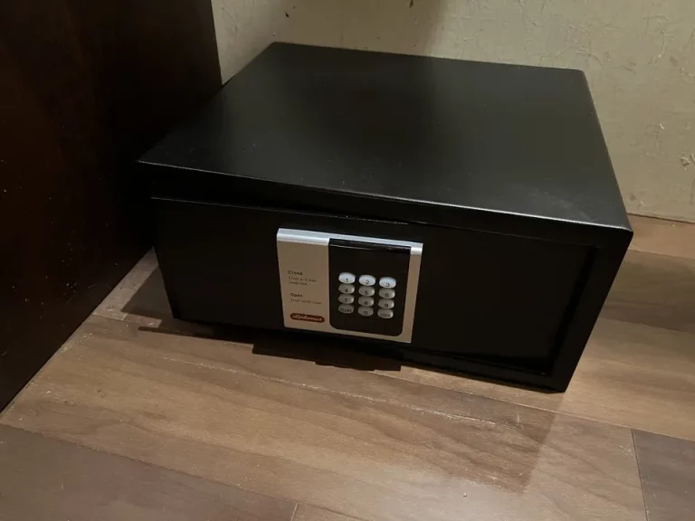 セーフティーボックス(閉じた状態)