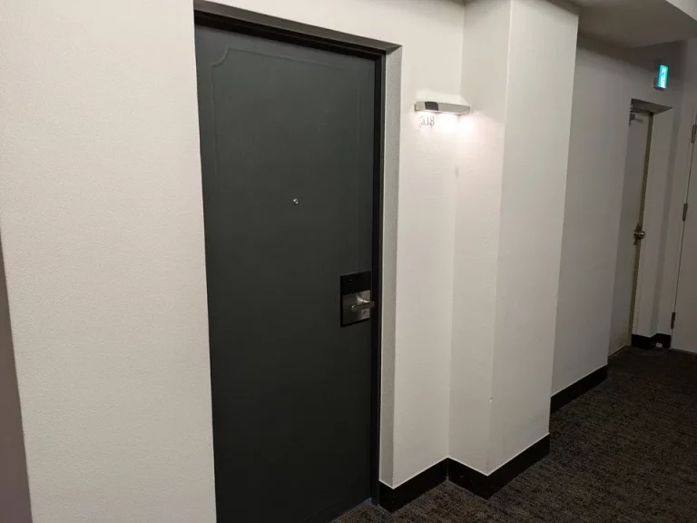 客室外観、隣に部屋はありませんでした