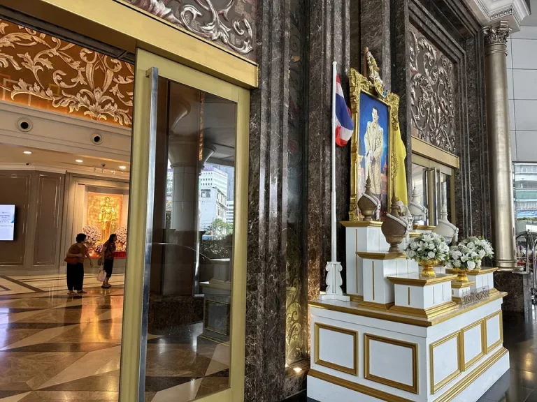 エントランス外観