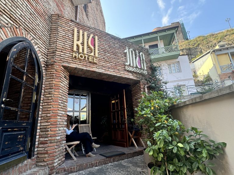 エントランス外観