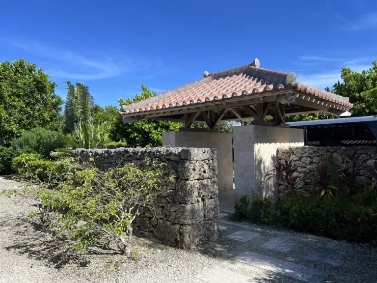 エントランス外観