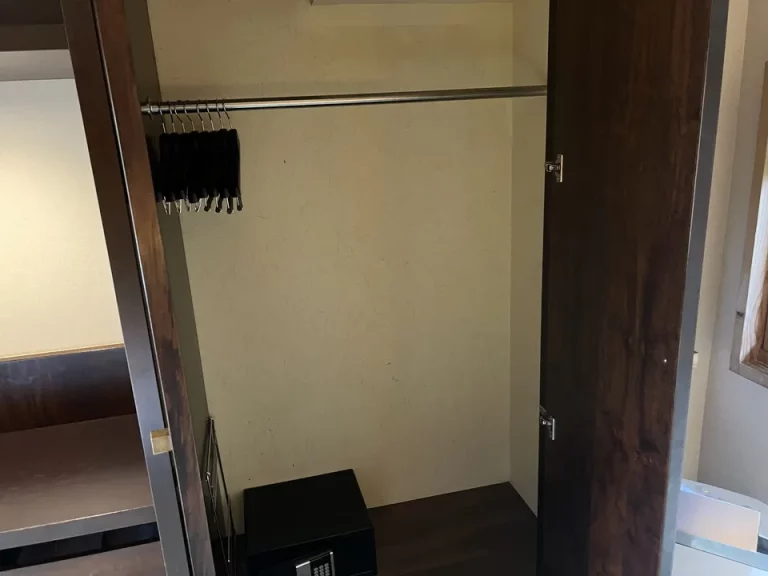 クローゼット外観