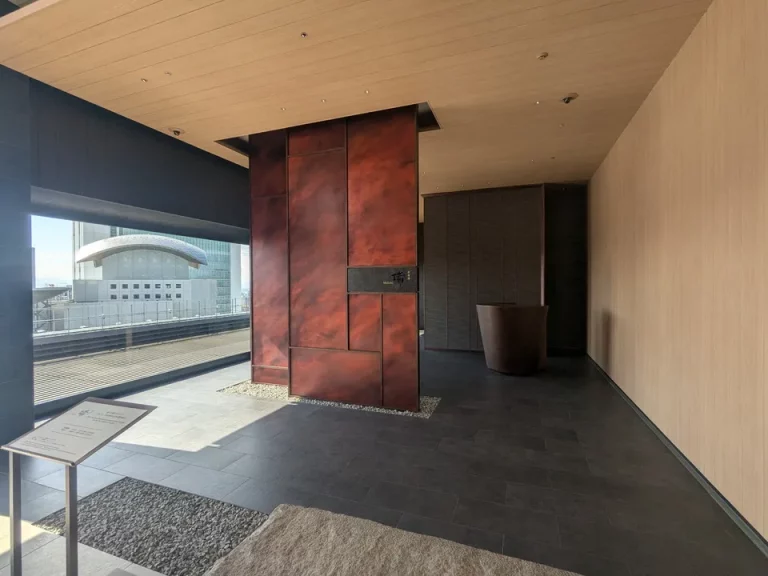 ロビー階に鉄板焼MIZUKI