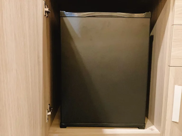 冷蔵庫閉めた状態