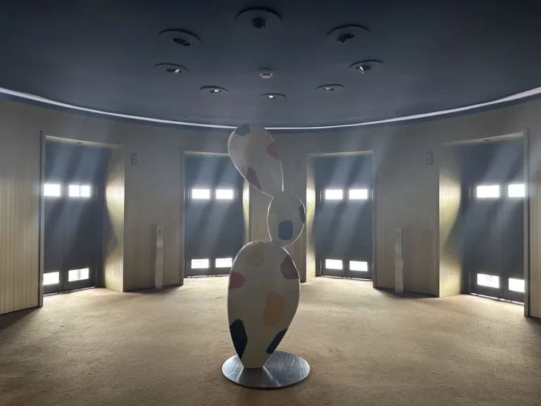 エレベータ(エレベータホール客室階)