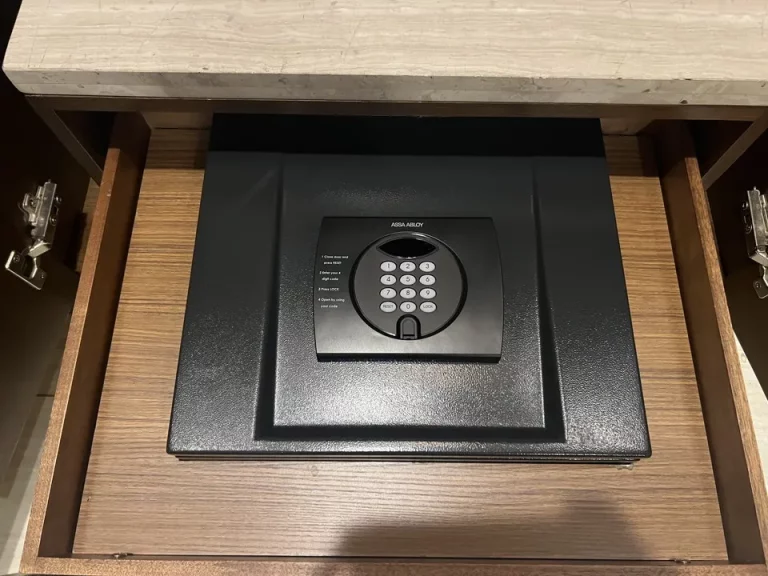 セーフティボックス外