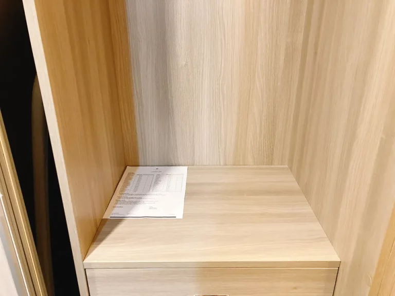 クローゼットの中3